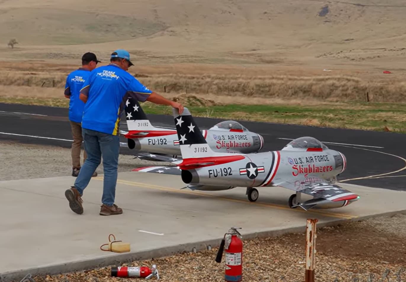Tomahawk 3.1m F-86 Turbine Skyblazer
